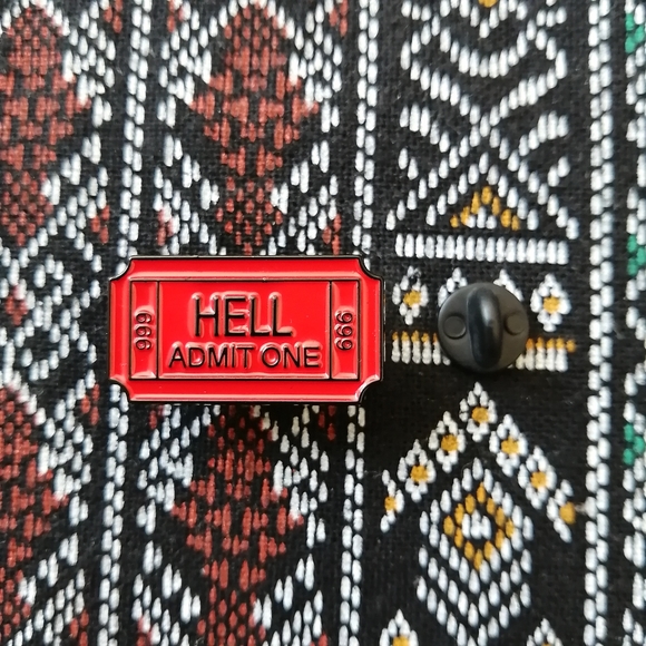 📍2/20$ Hell Admit One 666 Enamel Pin NWOT - Picture 3 of 6